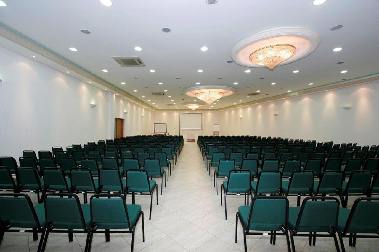 Sandri Palace Hotel Itajaí Екстериор снимка